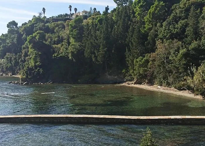 Angio House Apartmán Análipsis